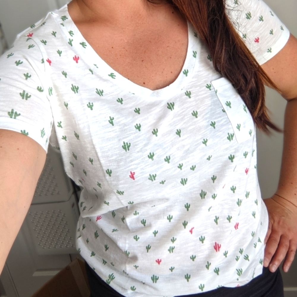 🆕🌿NORDSTROM CACTUS T-SHIRT🌿 - Picture 4 of 6